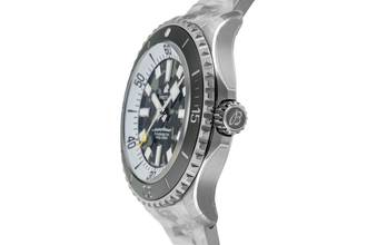 Thumbnail von Breitling Superocean 46 Super Diver Titanium Automatic Ref. E10379D3L1E1 B&P New