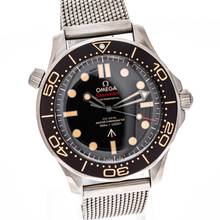 Thumbnail von Omega Seamaster Diver 300 M Titan 300M 007 James Bond – 210.90.42.20.01.001 – NEW 06/2026 Full Set
