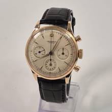 Thumbnail von Universal Genève Compax Vintage Chronograph Bi Compax Rose Gold 38mm Hand-wound