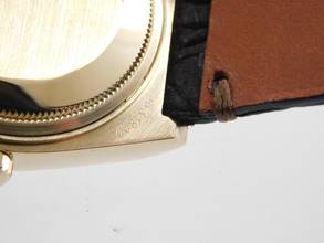 Thumbnail von Rolex Day-Date Oysterquartz 18 Karat Gold Saphirglas Krokoband TOP 36 mm massiv 18 Karat Gelbgold von 1979
