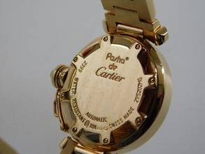 Thumbnail von Cartier Pasha 18 Karat Gelbgold Pasha Grille mit original Brillant Besatz im Full Set wie Neu original Besatz alle Papiere checked by Cartier !