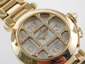 Thumbnail von Cartier Pasha 18 Karat Gelbgold Pasha Grille mit original Brillant Besatz im Full Set wie Neu original Besatz alle Papiere checked by Cartier !
