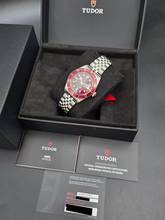 Thumbnail von Tudor Black Bay 58 M7939A1A0RU-0001 Burgundy Jubilee Unworn/New Condition - Full Set 4/2026