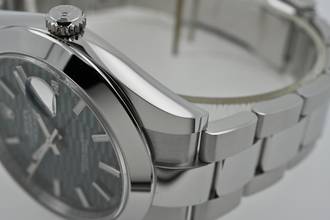 Thumbnail von Rolex Datejust 41 126300 Green Motif Fluted Dial Oyster