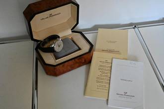 Thumbnail von Girard Perregaux Traveller II GMT Alarm 4940 Silver Dial GP Service 2026
