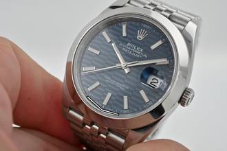 Thumbnail von Rolex Datejust 41 126300 Blue Motif Fluted Dial Jubilee LC110 Full Set