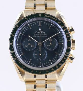  Omega Speedmaster Professional Moonwatch Chronograph 18K Moonshinegold green dial 42 B+P 