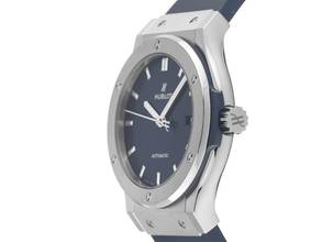 Thumbnail von Hublot Classic Fusion Blue Titanium Ref.542.NX.7170.RX 2026 Full Set Unworn Classic Fusion Titanium Blue Rubber Folding Clasp