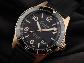 Thumbnail von Glashütte Original SeaQ Panorama Date Ref.1-36-13-03-90-33 Year 2025 Full Set Unworn SeaQ Panorama Date Rubber Folding Clasp