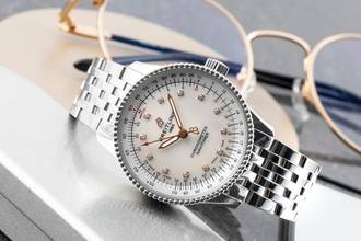 Thumbnail von Breitling Navitimer 35 MOP Diamond Stainless Steel Automatic Women's Watch Ref. A17395