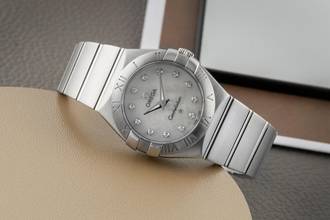 Thumbnail von Omega Constellation Quartz Steel MOP Dial Ladies' Watch Ref. 123.10.27.60.05.001