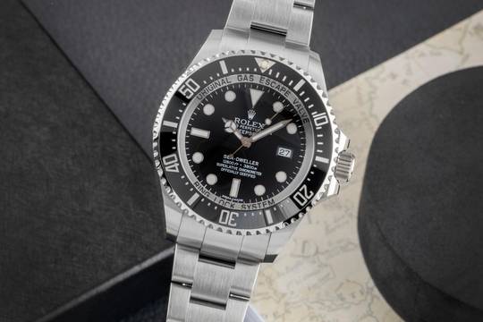  Rolex Sea-Dweller Deepsea Black Dial Oyster Stahl Automatik Ref 116660 B&P LC100 