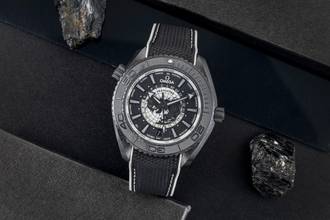 オメガ シーマスター プラネットオーシャン ワールドタイマー GMT ワールドタイマー Ref. 215.92.46.22.01.007 B&P 2026