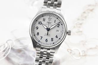 IWC フリーゲルクロック マークXX パイロット ステンレススチール 自動巻き メンズ腕時計 参照番号 IW328208 B&P 2023