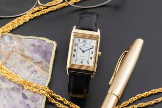 Thumbnail von Jaeger-LeCoultre Reverso 18k (0.750) Gold Quartz Ladies' Watch Ref. 250.1.09 Classic