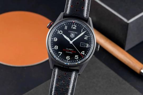  TAG Heuer Carrera Calibre 5 Drive Timer Automatik Herrenuhr WAR2A80.FC6337 