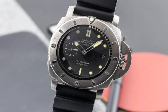  Panerai Submersible 1950 3 Days Titan Automatik Herrenuhr Ref. PAM00364 B&P 2014 