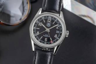 TAG Heuer Carrera GMT ステンレス自動巻き男性用腕時計 Ref. WV2113 B&P 2003
