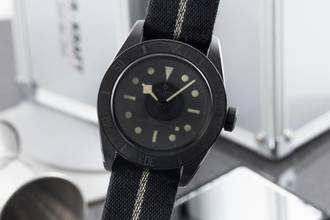 チューダー ブラックベイ セラミック オートマチック メンズ腕時計 Ref. M79210CNU-0001