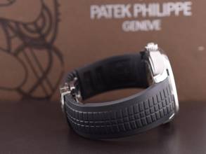 Thumbnail von Patek Philippe Aquanaut 5164a Travel Time Like New Full Set 2013