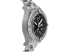 Thumbnail von Breitling Avenger II Ref.E13360 Year 2001 Full Set Original Vintage Unpolished Avenger II Titanium