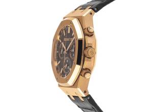 Thumbnail von Audemars Piguet Royal Oak Ref.26240OR.OO.D002CR.01 Year 2022 Full Set Unworn Royal Oak Chronograph 18kt Rose Gold 157g Crocodile Leather Folding Clasp