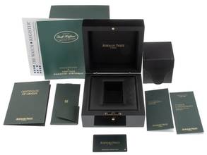 Thumbnail von Audemars Piguet Royal Oak Ref.26240OR.OO.D002CR.01 Year 2022 Full Set Unworn Royal Oak Chronograph 18kt Rose Gold 157g Crocodile Leather Folding Clasp
