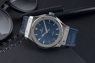 Thumbnail von Hublot Classic Fusion 42 Blue Titanium Automatic Men's Watch Ref. 542.NX.7170.LR