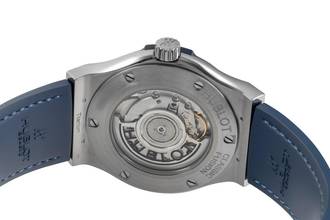 Thumbnail von Hublot Classic Fusion 42 Blue Titanium Automatic Men's Watch Ref. 542.NX.7170.LR