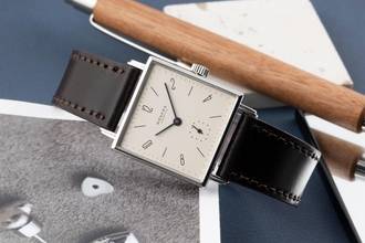 Thumbnail von NOMOS Tetra Glashütte Tetra 27.5 stainless steel manual wind men's watch ref. 401 papers 1996