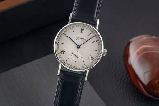  NOMOS Ludwig Glashütte Ludwig 33 Stahl Handaufzug Medium Size Ref. 243 B&P 2011 
