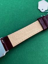 Thumbnail von Omega Classic Very Rare Quartz in 950 Solid Platinum Structured Dial Vintage