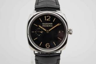 パネライ ラジオミール クアランタ オートマチック 40 mm 2025年製