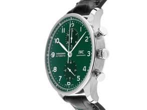 Thumbnail von IWC Portuguese Portugieser Chronograph Ref.IW371615 2026 Full Set Unworn Portugieser Chronograph Green Dial Crocodile Leather Folding Clasp