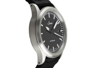 Thumbnail von Sinn 556 Steel Automatic Men's Watch Ref. 556.010 Box & Papers 2025