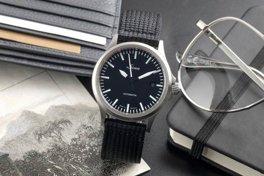 Sinn 556 Steel Automatic Men's Watch Ref. 556.010 Box & Papers 2025