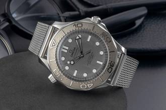 Thumbnail von Omega Seamaster Diver 300 M Steel / Titanium Automatic Men's Watch Ref. 210.30.42.20.06.002 B&P 2026