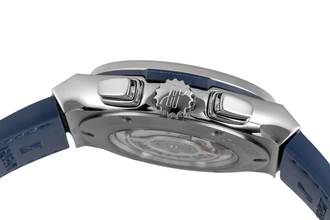 Thumbnail von Hublot Classic Fusion 45 Blue Chronograph Titanium Ref. 521.NX.7170.LR B&P 2021
