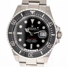 Rolex Sea-Dweller Red 43 – 126600 – like NEW – 2023 Full Set