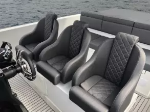 Thumbnail von De Antonio Yachts D28 Xplorer
