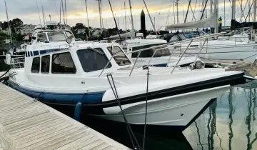 Redbay Stormforce 11m