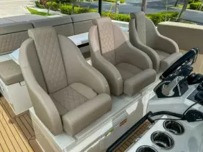 Thumbnail von De Antonio Yachts D28 Xplorer