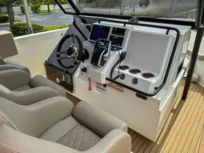 Thumbnail von De Antonio Yachts D28 Xplorer