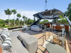 Thumbnail von Ferretti Yachts 850