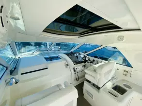 Thumbnail von Sea Ray 450 Sundancer Hyde A Way