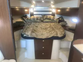 Thumbnail von Cruisers Yachts 420 Sport Coupe
