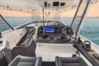 Thumbnail von Riviera Sports Motor Yacht 46