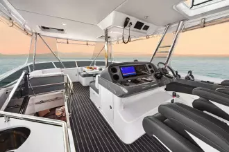 Thumbnail von Riviera Sports Motor Yacht 46