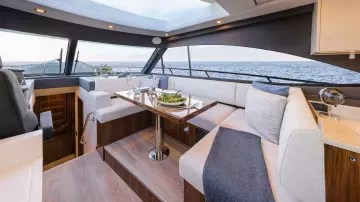 Thumbnail von Riviera Sport Yacht Platinum Edition 4600