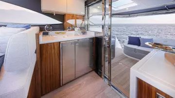 Thumbnail von Riviera Sport Yacht Platinum Edition 4600